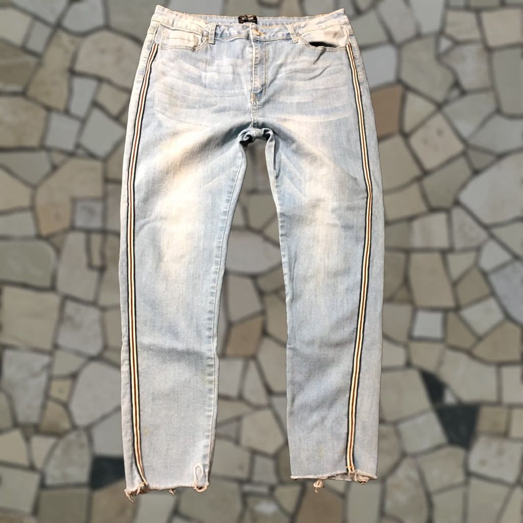 Vintage Jeans Womens Blue Distressed Zip Size 17 Side Piping Iris Jeans Denim Regular Mid Rise Distressed Pockets Cotton Blend Button Vintage: No Size 38" / US 16 / IT 52 - 1 Thumbnail