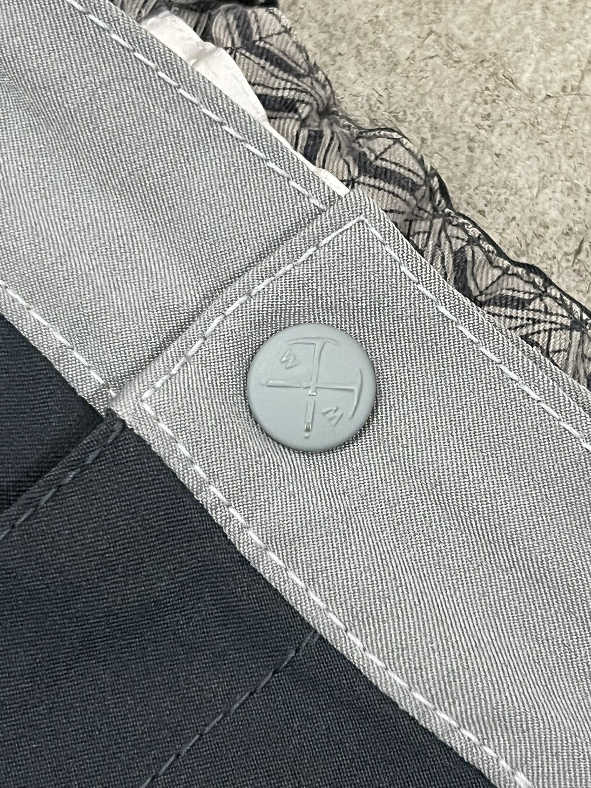 Japanese Brand × White Mountaineering White Mountaineering Twill Crop Pants Size US 30 / EU 46 - 4 Thumbnail