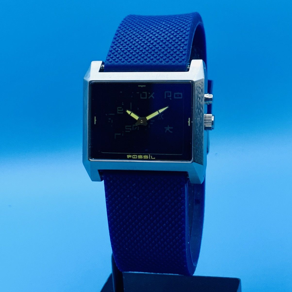 Fossil FOSSIL BIG TIC(JR-8292)RED FRAME WATCH🔴 | Grailed