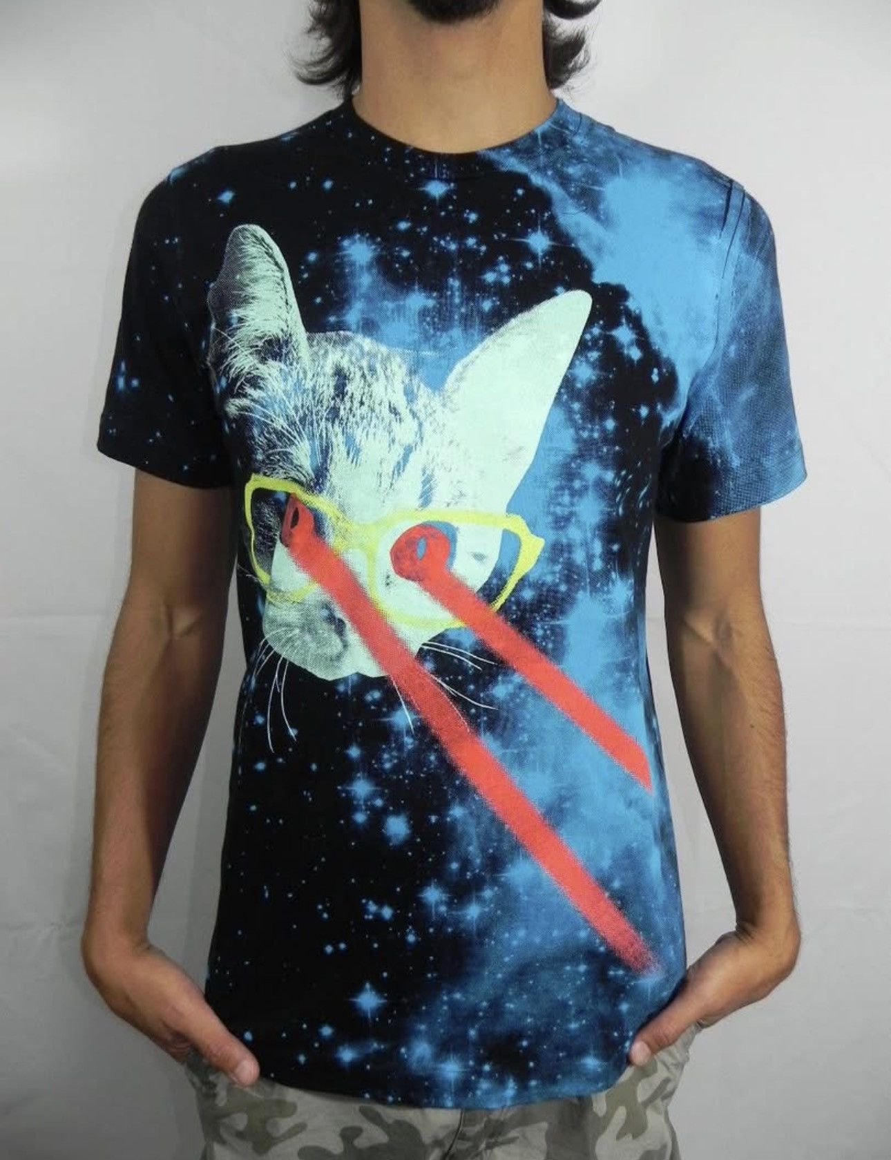 Threadless MISTER MITTENS' BIG ADVENTURE CUT & SEW t-shirt Size US L / EU 52-54 / 3 - 1 Thumbnail