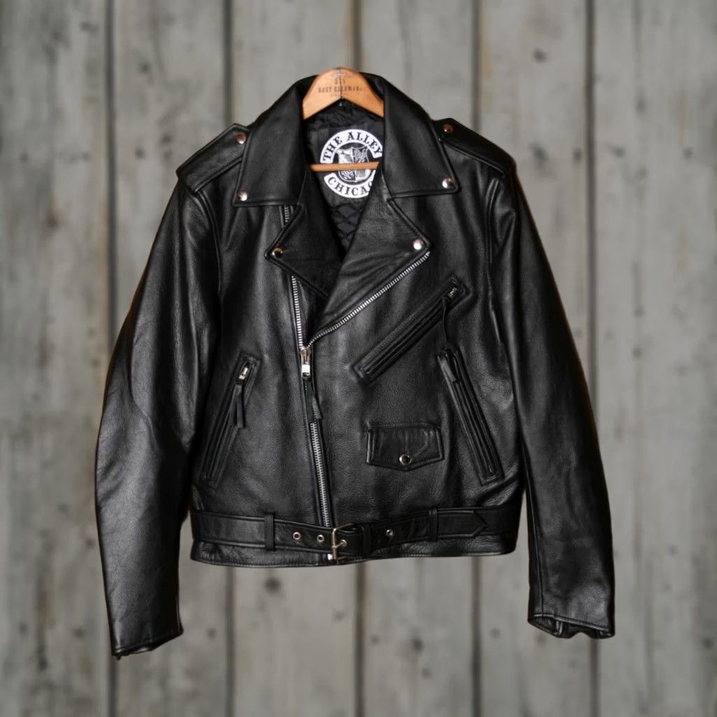 Vintage THE ALLEY CHICAGO Black Leather Motorcycle Biker Jacket Men's Sz. S (Fits S/M) Jacket Mens Leather Biker Zip Belted Quilt Lined Lightly Insulated Size US S / EU 44-46 / 1 - 1 Thumbnail