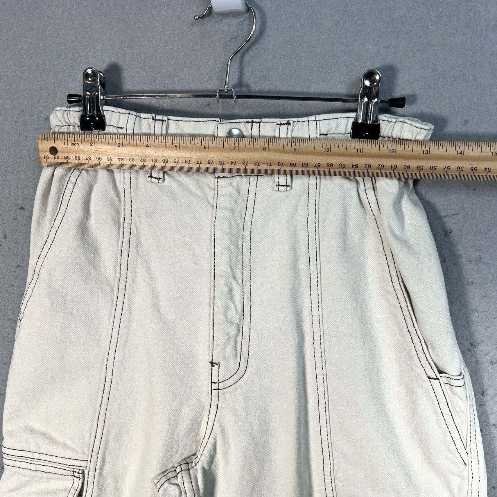 Urban Outfitters VINTAGE Urban Outfitters BDG Cream Relaxed SKATE Cargo Baggy Denim Women’s 27 Ivory Size ONE SIZE - 3 Thumbnail