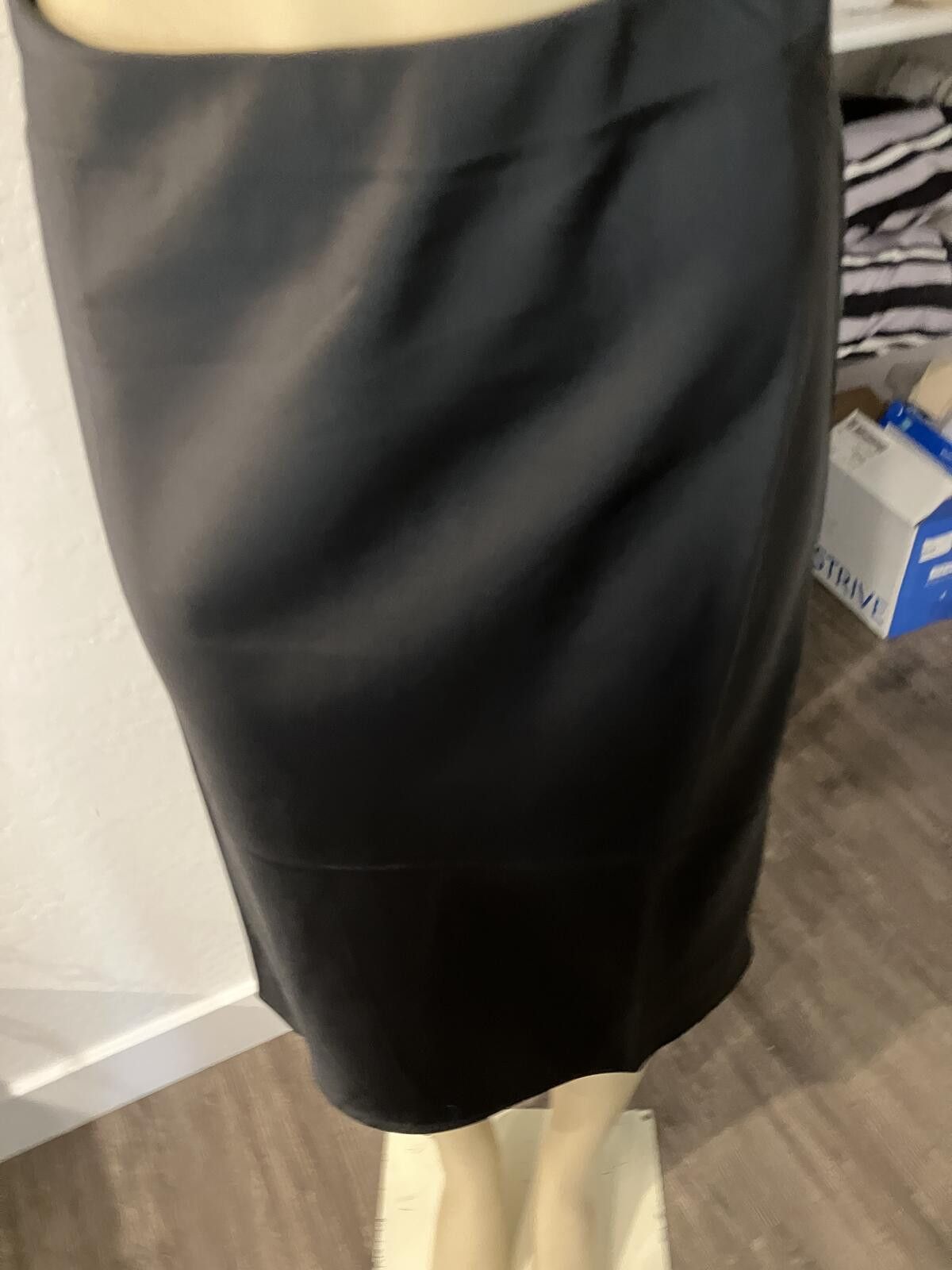 Other NWT Classic Black Midi Skirt Size 28" / US 6 / IT 42 - 6 Thumbnail