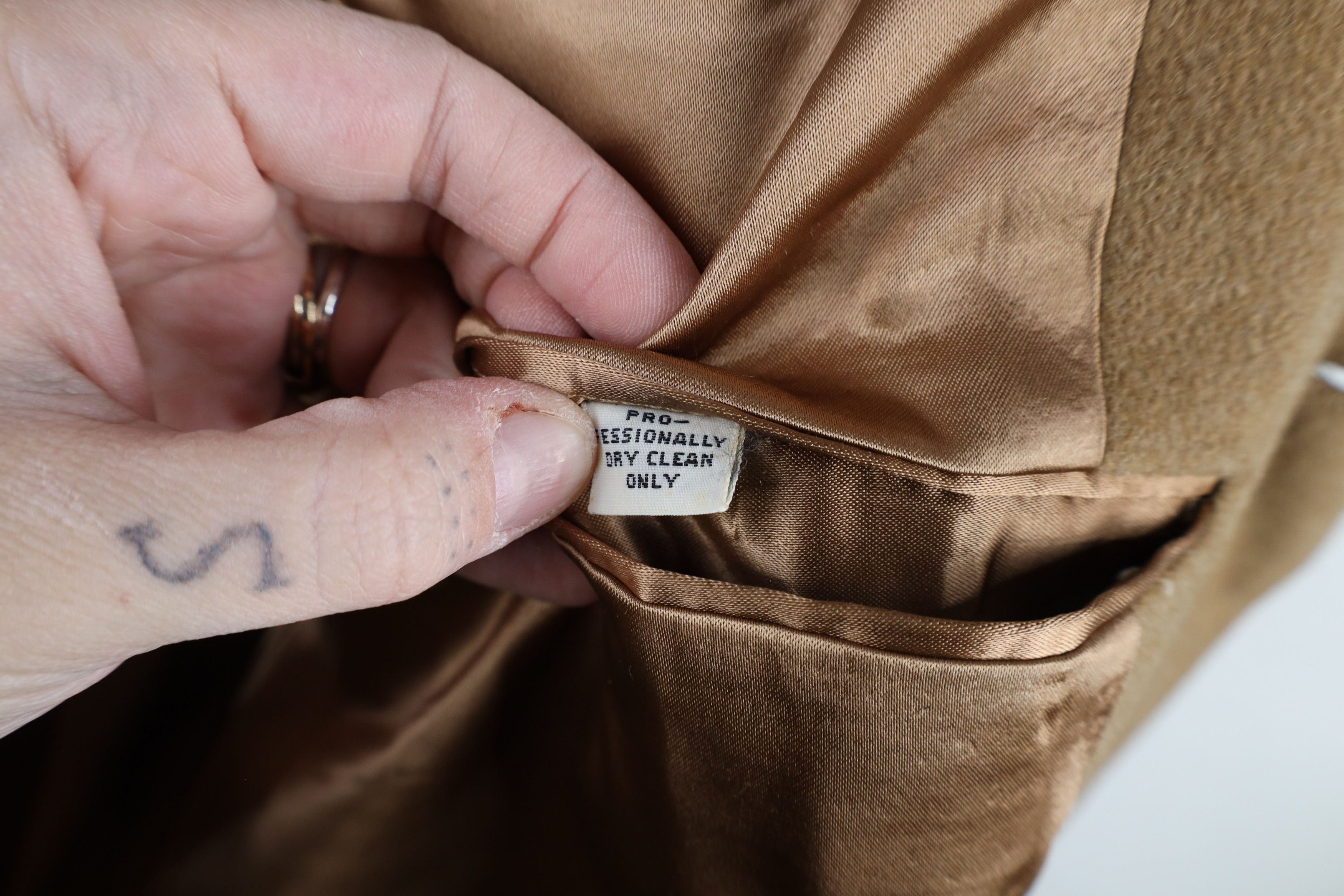 Vintage Vintage 70s Streetwear Alpacuna Overcoat Jacket Beige USA Size US L / EU 52-54 / 3 - 12 Thumbnail