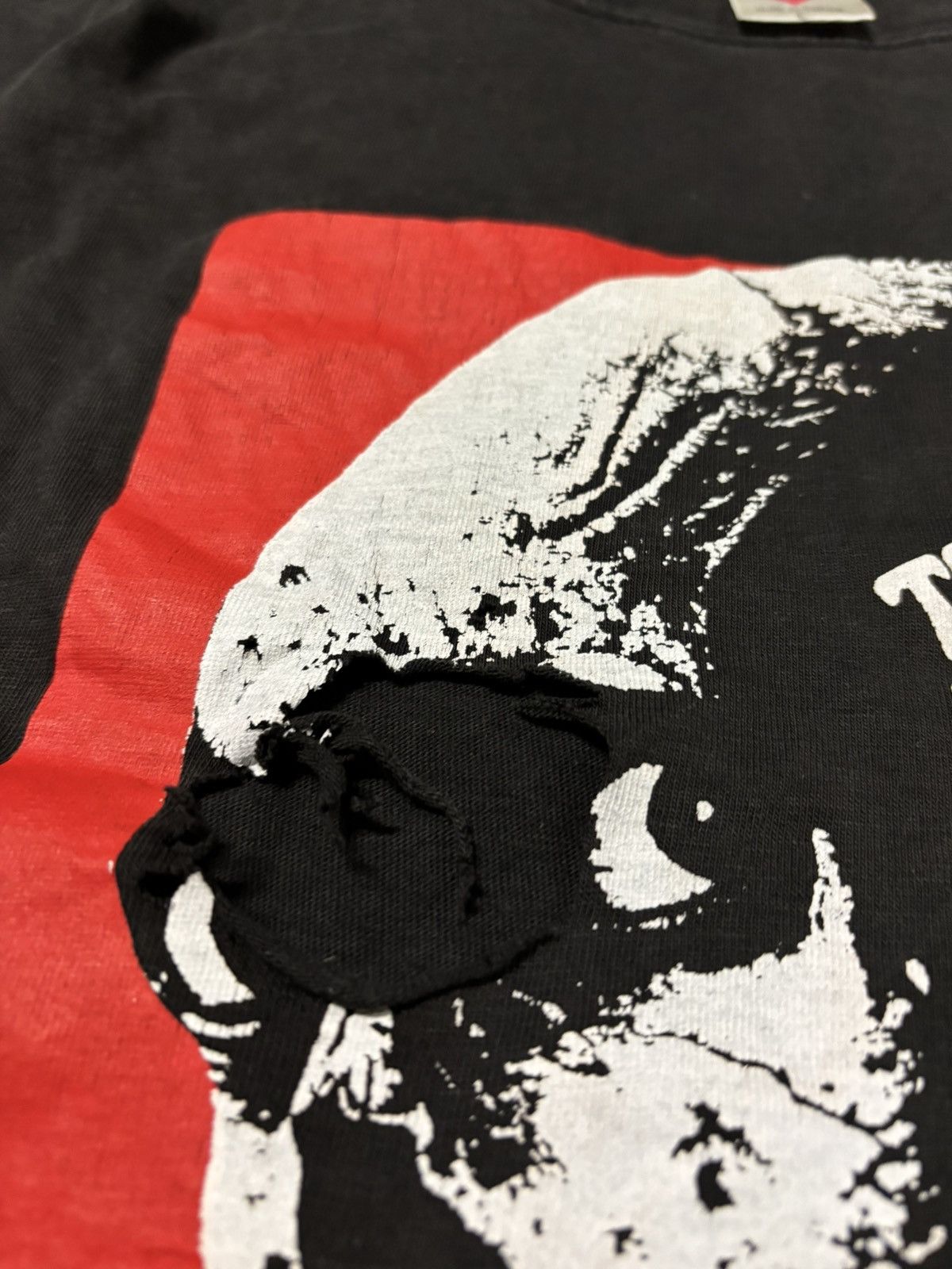 Japanese Brand × Vintage VIntage The Evil Dead Tee Zombies Horror Movie 90s Size US L / EU 52-54 / 3 - 7 Thumbnail