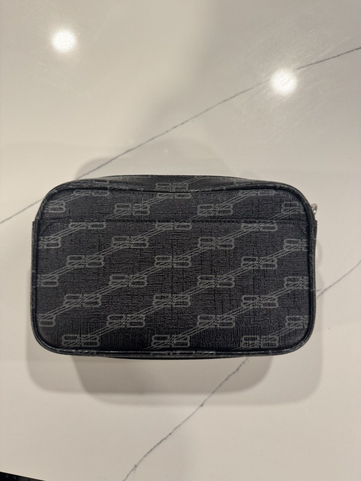 Balenciaga Balenciaga Monogram Camera Bag Medium Size ONE SIZE - 3 Thumbnail