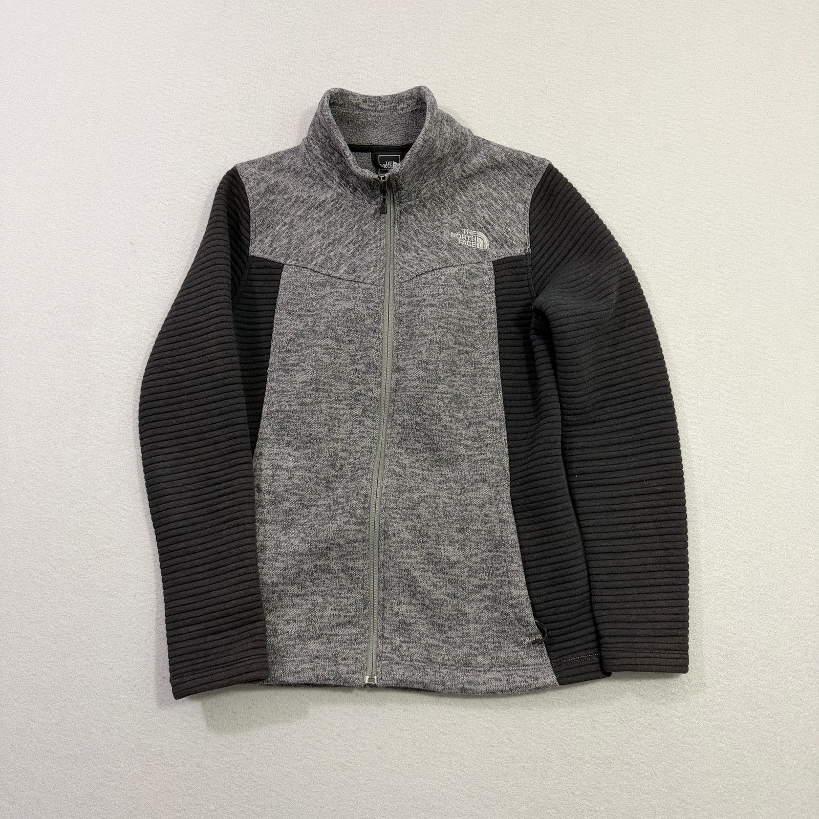 The North Face The North Face Jacket Women's Medium Gray Black Full Zip Size M / US 6-8 / IT 42-44 - 1 Thumbnail