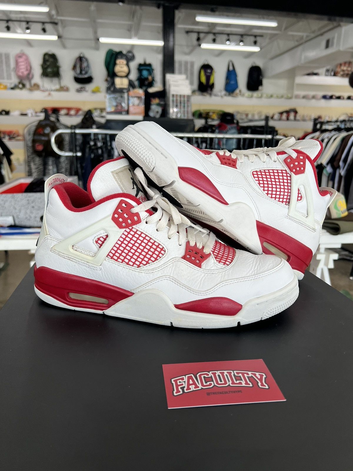 Jordan Brand Nike air Jordan IV 4 Alternate 89 size 11 Size US 11 / EU 44 - 1 Thumbnail