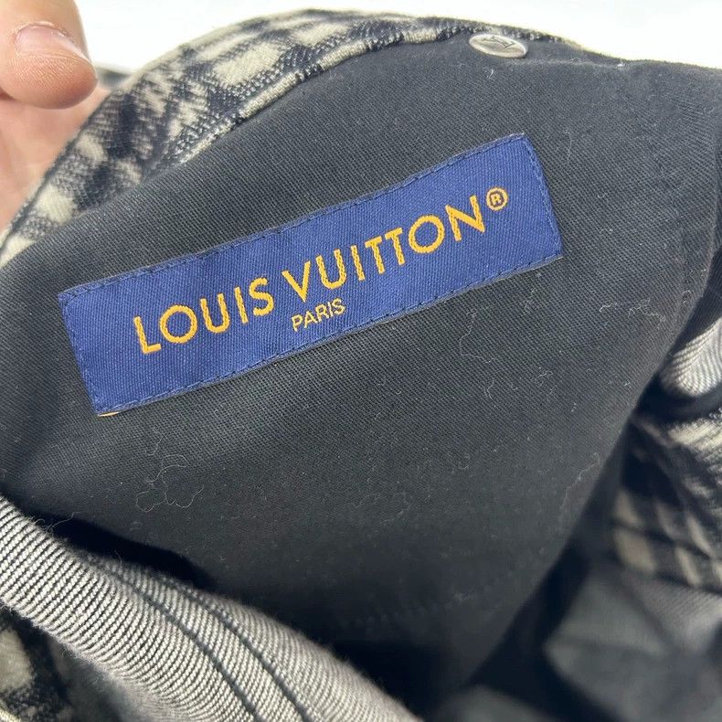 Louis Vuitton Louis Vuitton Classic plaid shorts Size US 34 / EU 50 - 3 Thumbnail