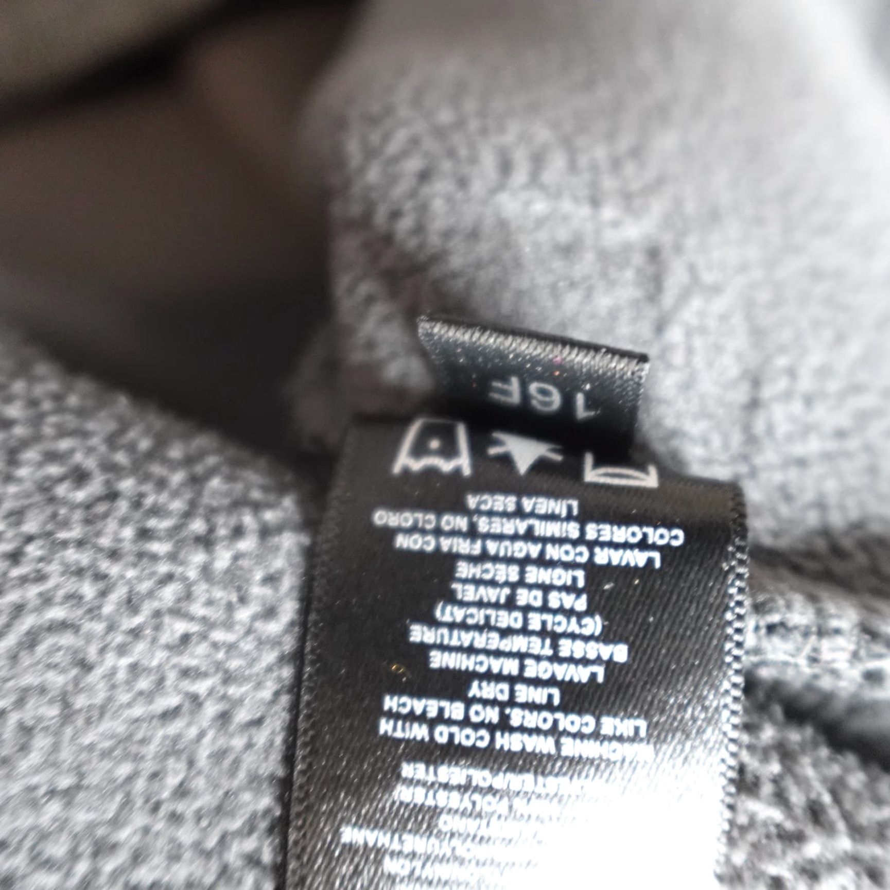 Vintage Kuhl Sweater Medium Gray Heather 1/4 Zip Pullover Thermokore Men M Gray 1/4 Zip Pullover Fleece Activewear Hiking Size US M / EU 48-50 / 2 - 4 Thumbnail