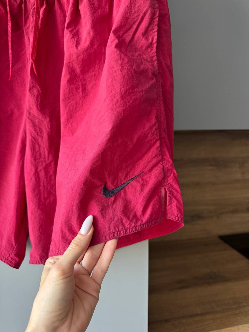 Nike Rare Nike Vintage Nylon Shorts Size US 34 / EU 50 - 2 Thumbnail