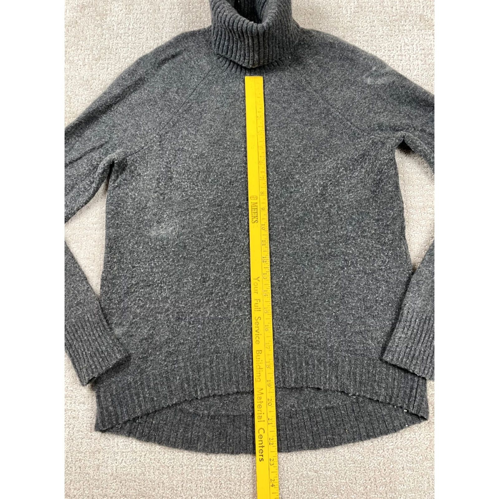 J.Crew J.CREW Sweater Womens XS Gray Turtleneck Long Sleeve Pullover Wool Blend Size XS / US 0-2 / IT 36-38 - 2 Thumbnail