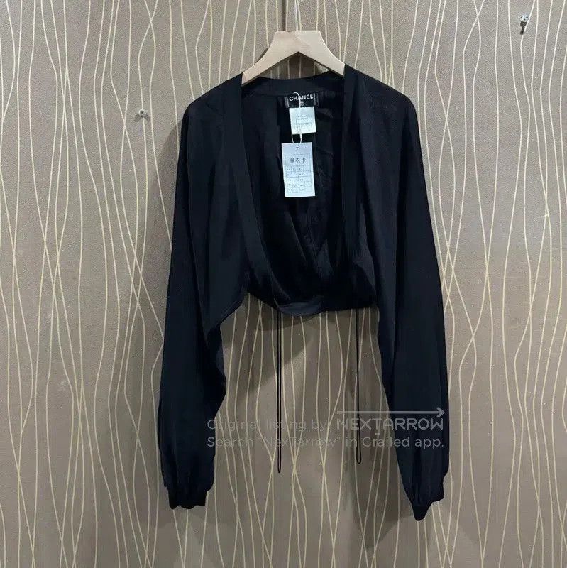 Chanel Chanel Black Silk Cropped Cardigan for Women . Size XS / US 0-2 / IT 36-38 - 1 Thumbnail