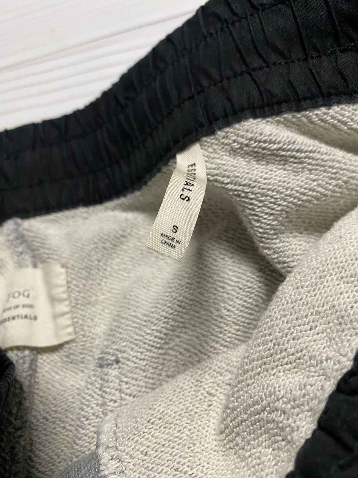 Essentials × FOG × Fear of God Essential Fear Of God FOG ankle zip sweatpants Size US 30 / EU 46 - 5 Thumbnail