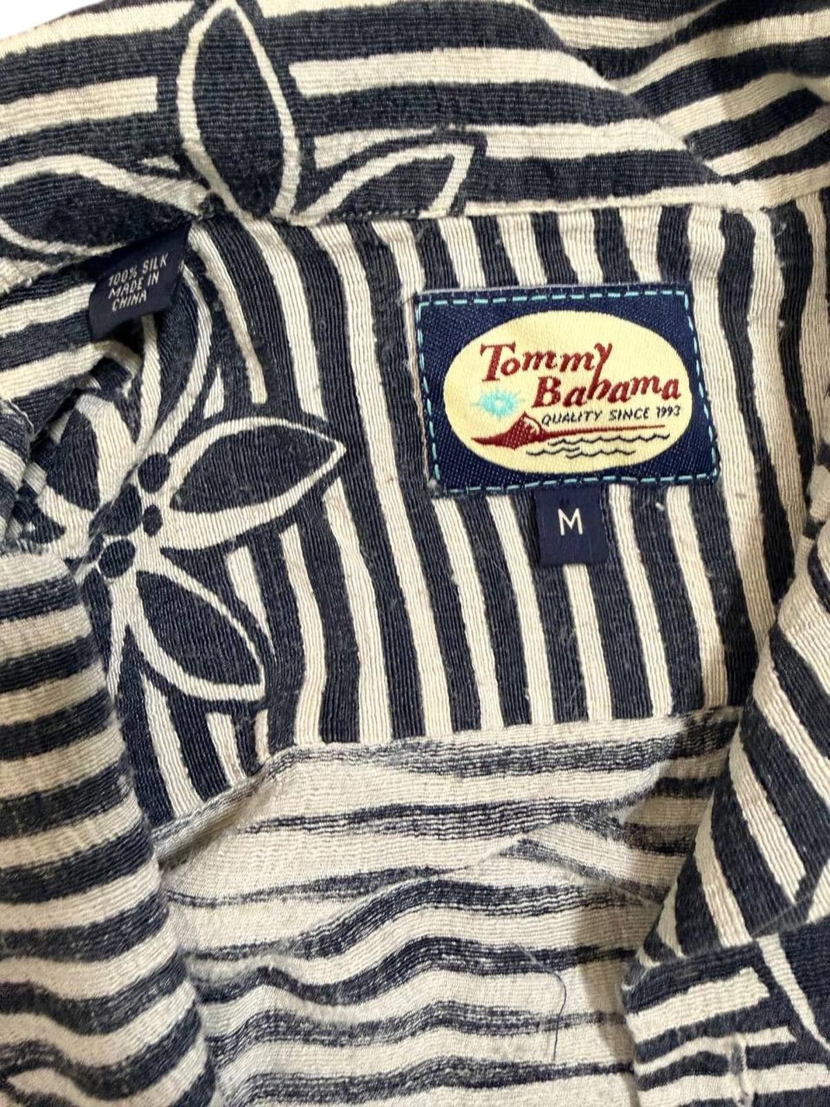 Tommy Bahama Tommy Bahama Silk Short Sleeve Button-Up — Floral | Size M Size US M / EU 48-50 / 2 - 5 Thumbnail