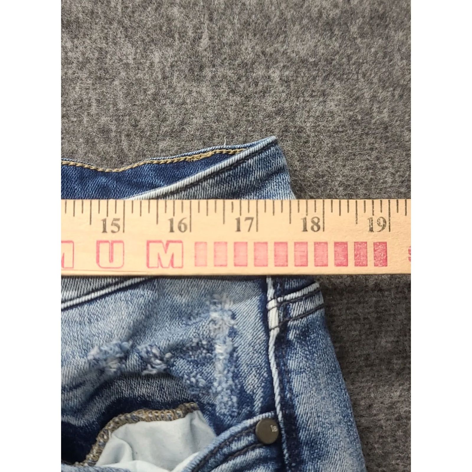 Vintage Judy Blue Jeans Womens 34x30 Boyfriend High Rise Button Fly Distressed Raw Blue Denim Regular 5-Pocket Rise: High Mens? Size 24" / US 00 / IT 34 - 4 Thumbnail