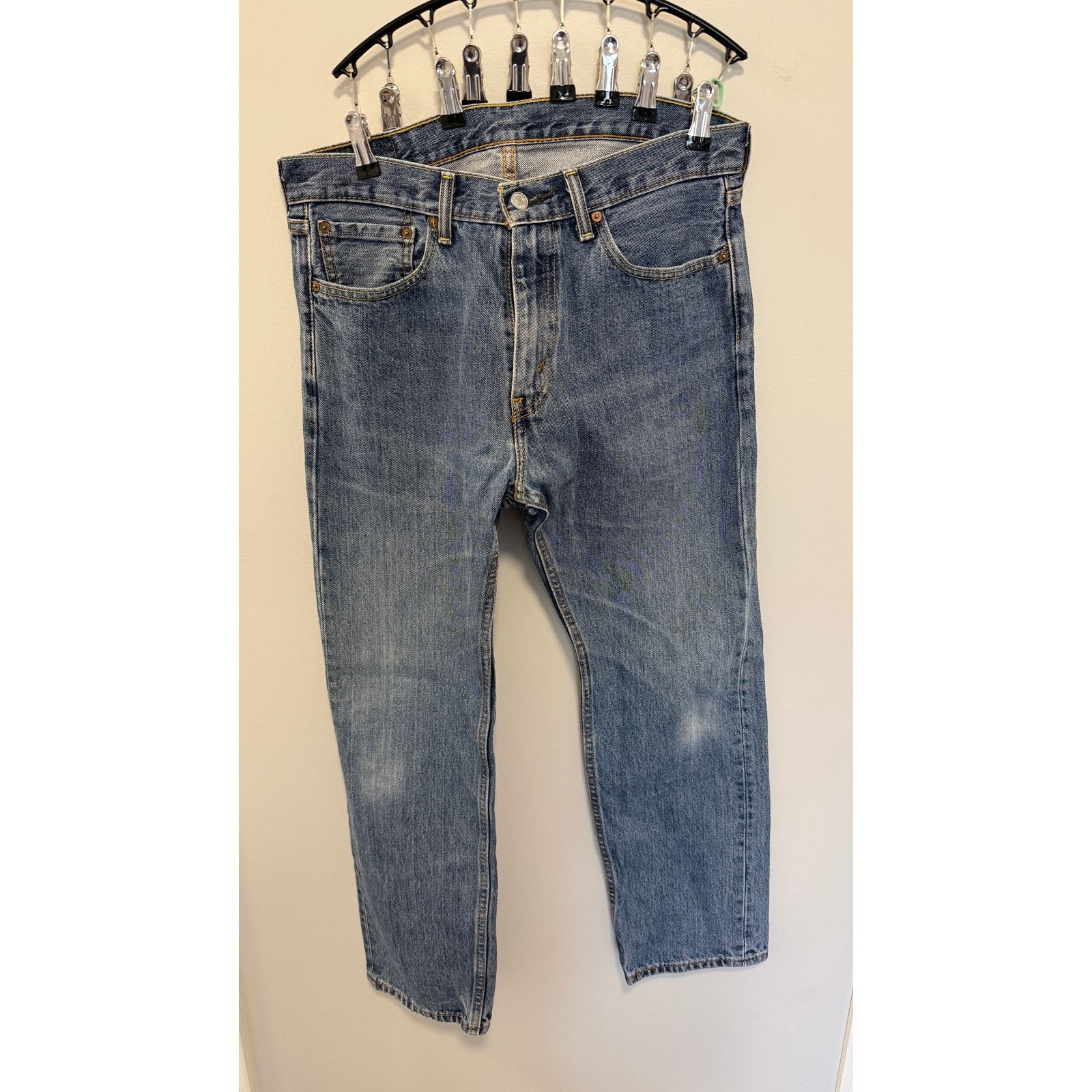 Levi's Levi 505 Regular Fit 33/30 Mens Medium Wash Jeans Size US 33 - 1 Thumbnail