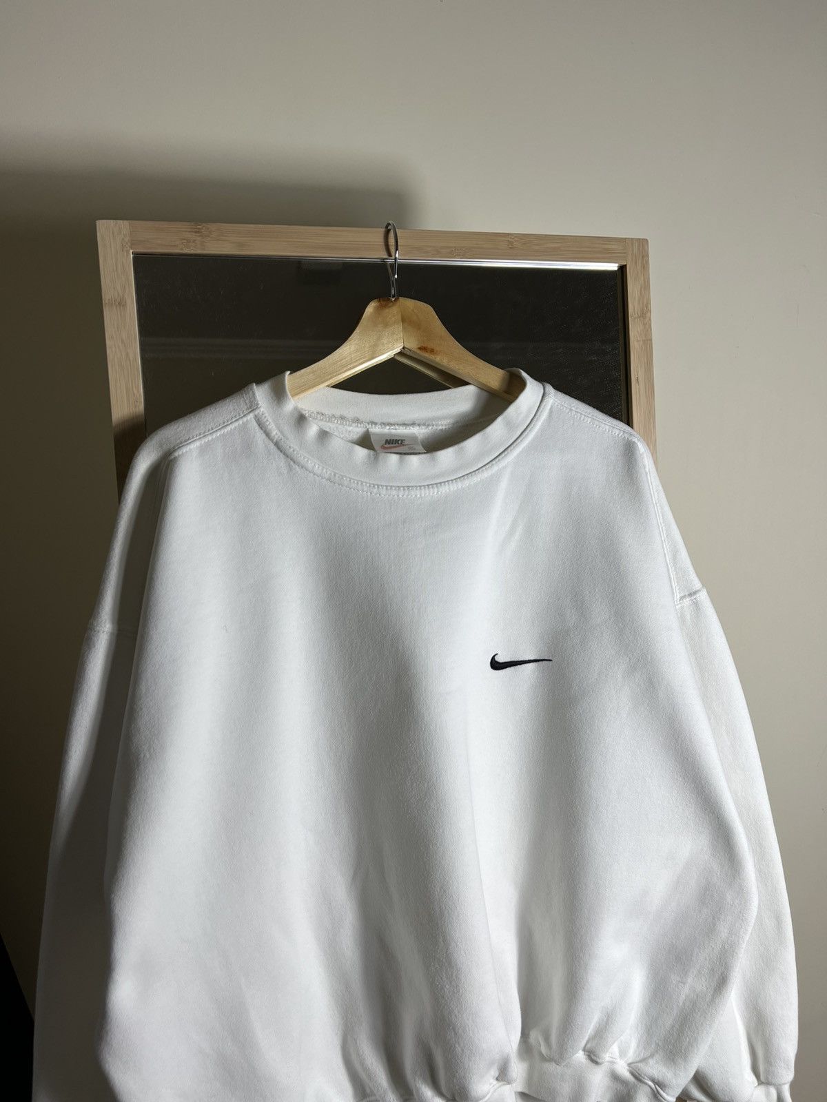Nike Vintage Nike Small Swoosh Oversized Sweatshirt Y2K USA Size US L / EU 52-54 / 3 - 3 Thumbnail