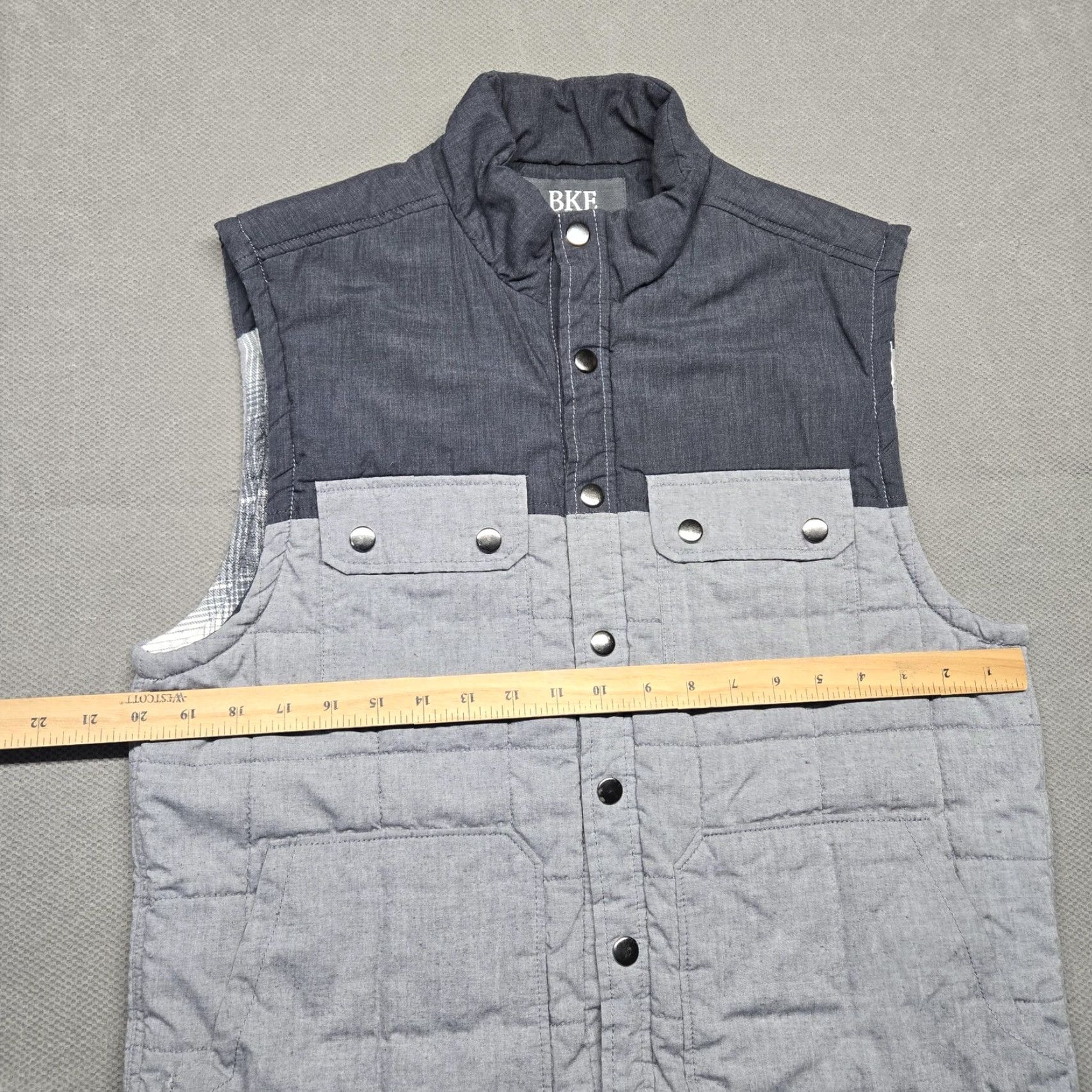 BKE BKE Vest Mens M Gray Chambray Quilted Snap Front Pockets Plaid Lined Size US M / EU 48-50 / 2 - 7 Thumbnail