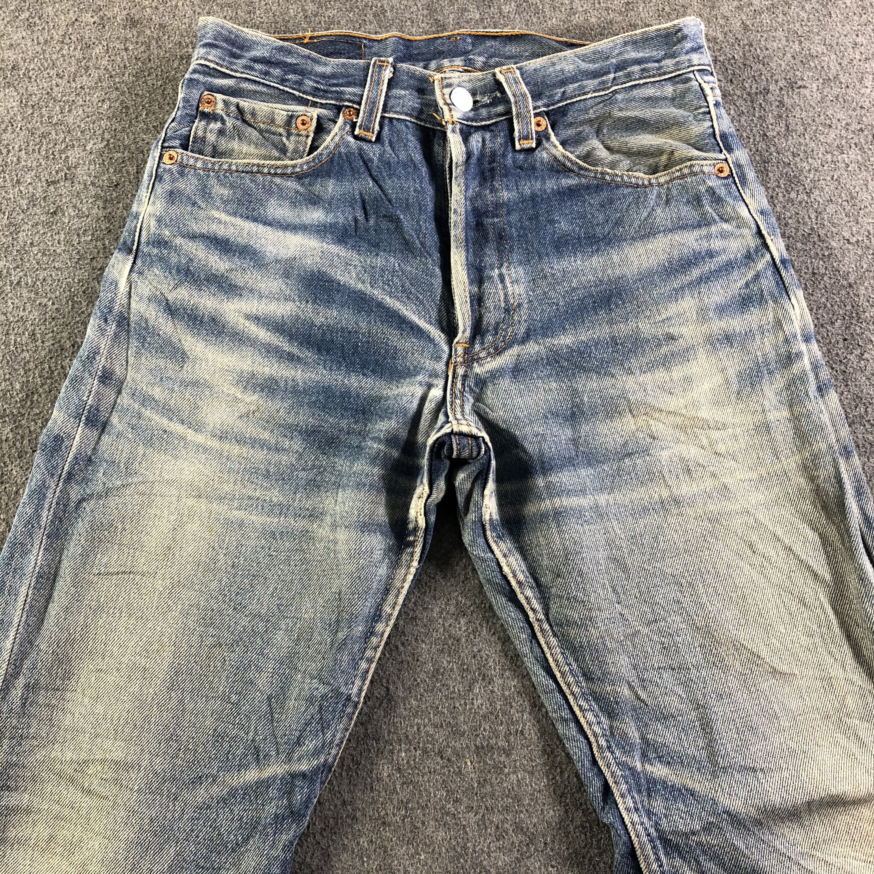 Levi's 90s Vintage Blue Wash Levis 501 Jeans-J3949 Size US 28 / EU 44 - 3 Thumbnail