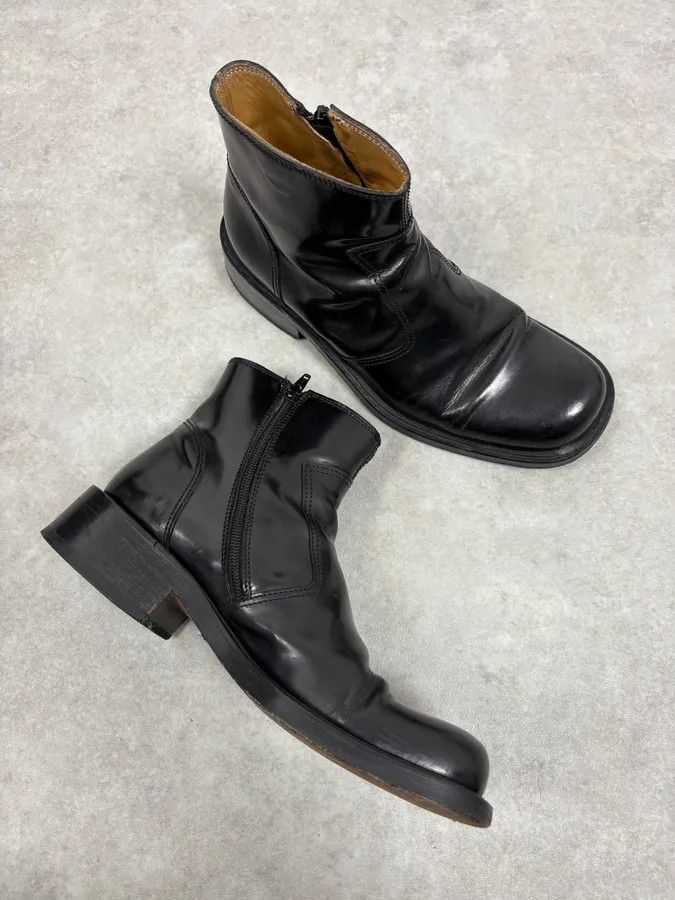 Dolce & Gabbana Dolce & Gabbana Black Minimalist Leather Boots Size US 7 / EU 40 - 6 Thumbnail