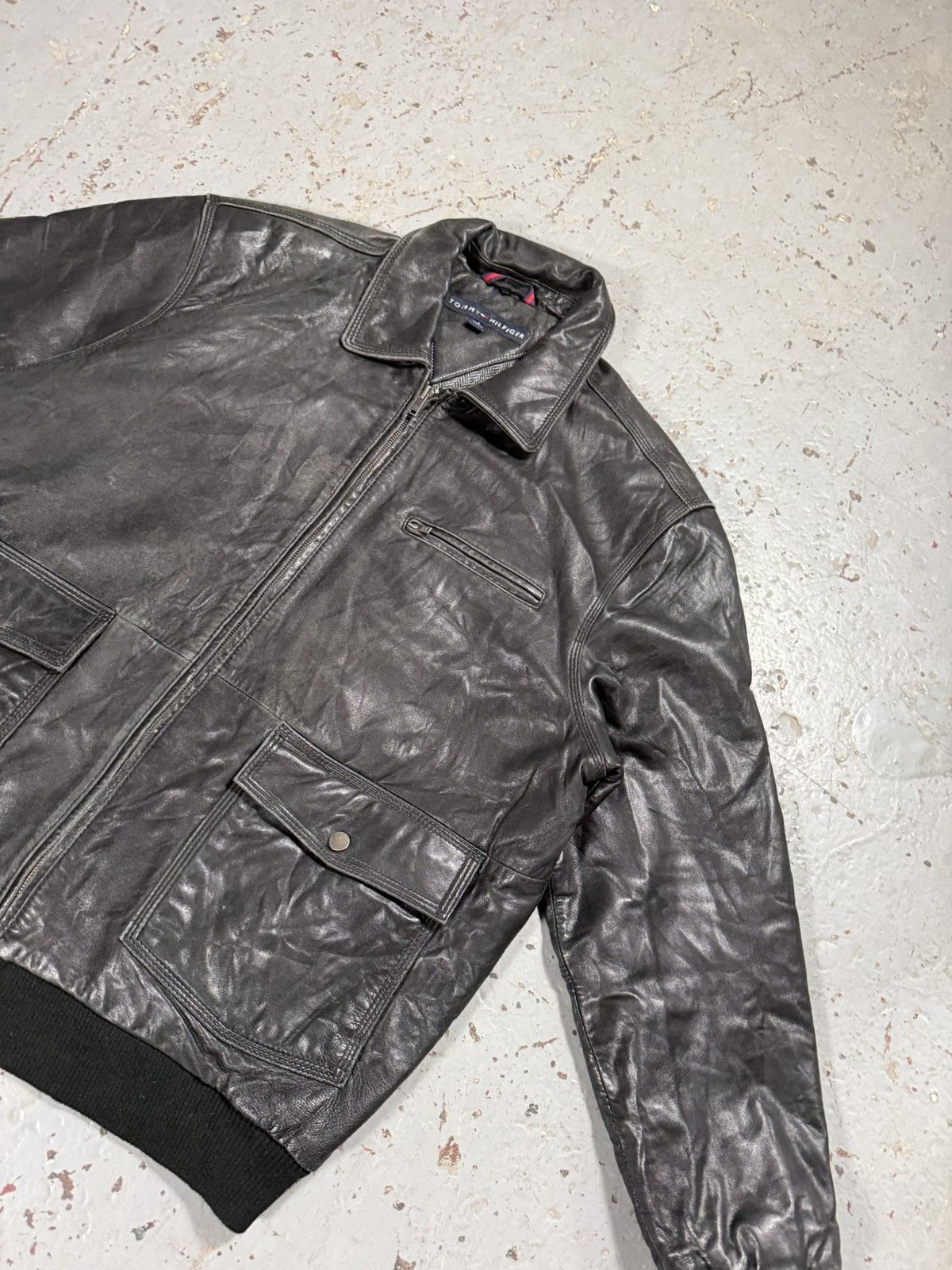 Tommy Hilfiger Vintage Tommy Hilfiger Classic Leather Jacket Size US L / EU 52-54 / 3 - 3 Thumbnail