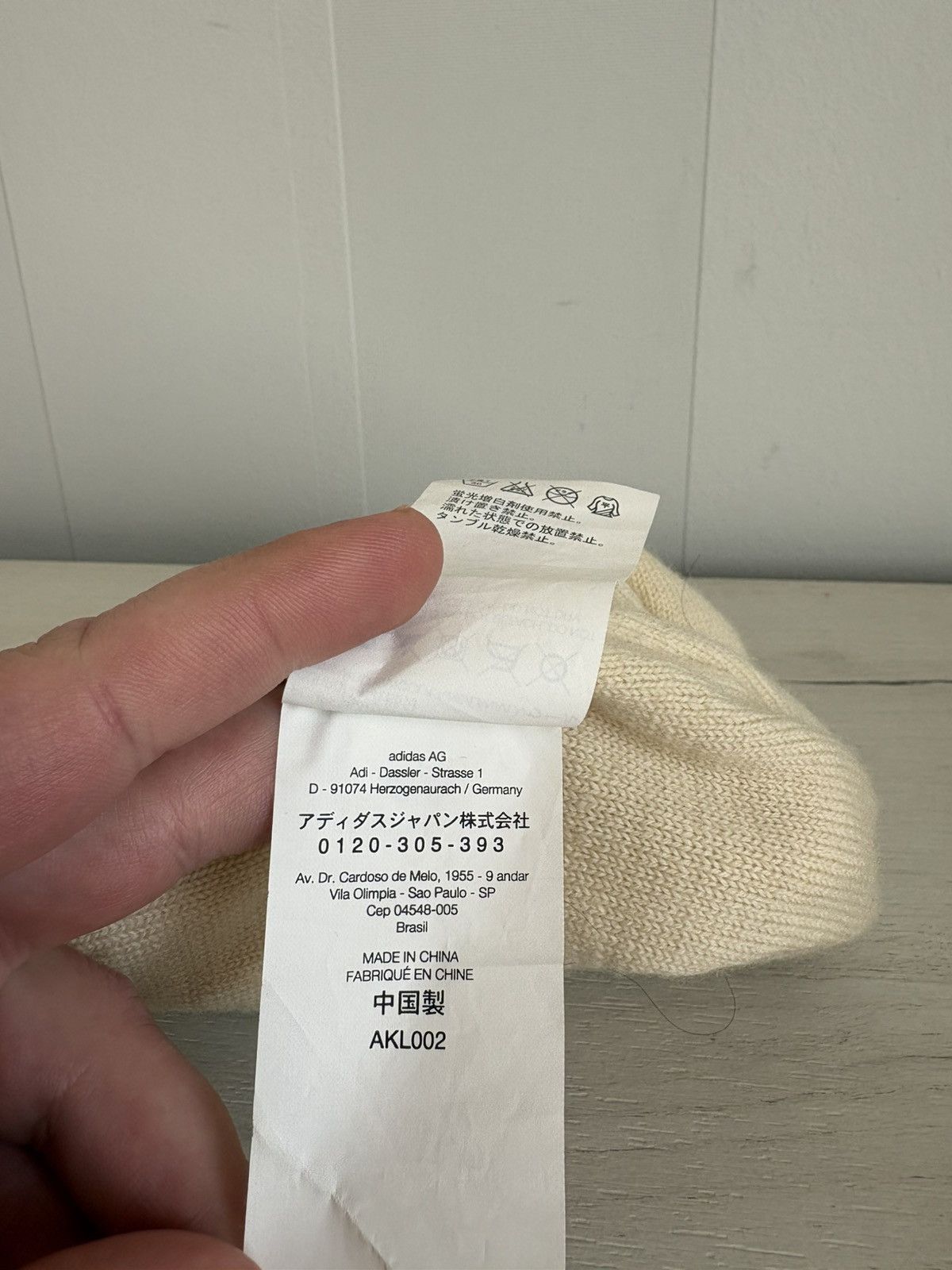 Yohji Yamamoto Y-3 Yohji Yamamoto Knit Beanie Hat & Gloves Set Cream Size S Size ONE SIZE - 9 Thumbnail