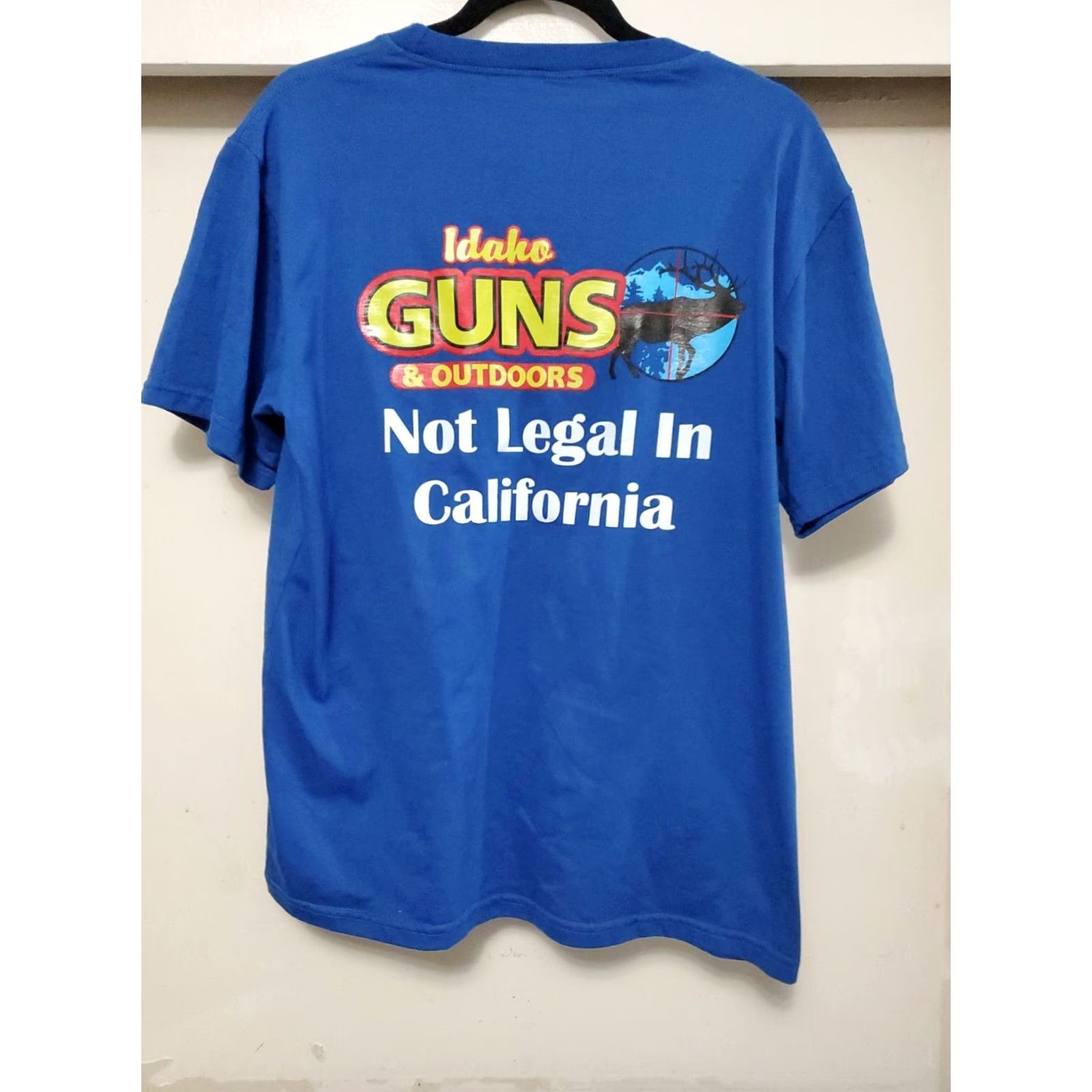 Vintage Idaho Guns & Outdoors "Not Legal in California" Blue T-Shirt SZ M Size US M / EU 48-50 / 2 - 6 Thumbnail