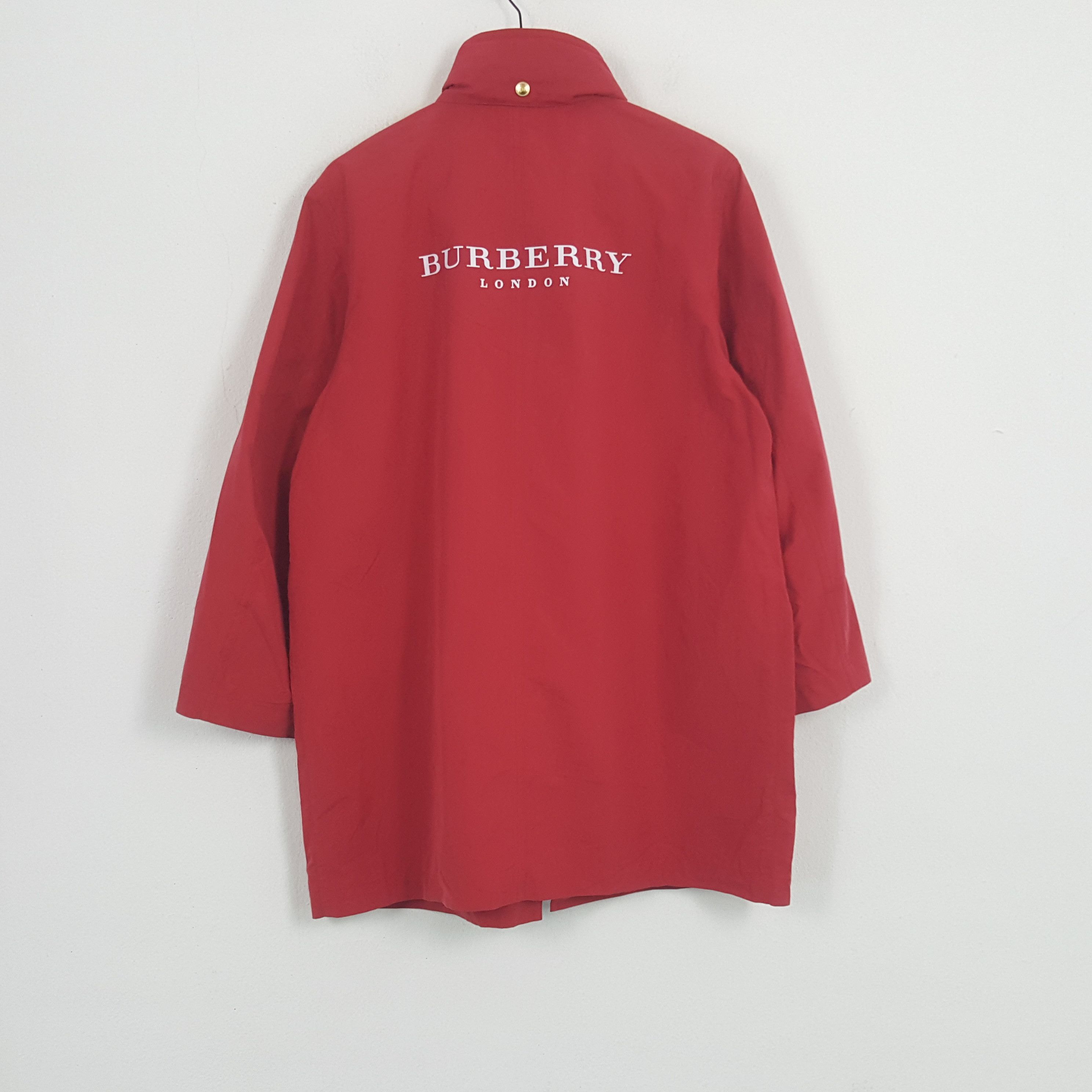 Burberry × Vintage Vintage Burberrys Custom Spell Out Zipper Long Jackets Size US L / EU 52-54 / 3 - 1 Thumbnail