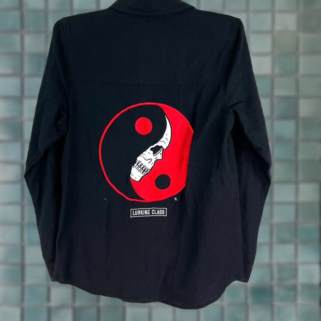 Vintage Lurking Class Button-Up Shirt Womens Size S Black Yin Yang Lightweight Flannel Long Sleeve Casual Size S / US 4 / IT 40 - 1 Thumbnail