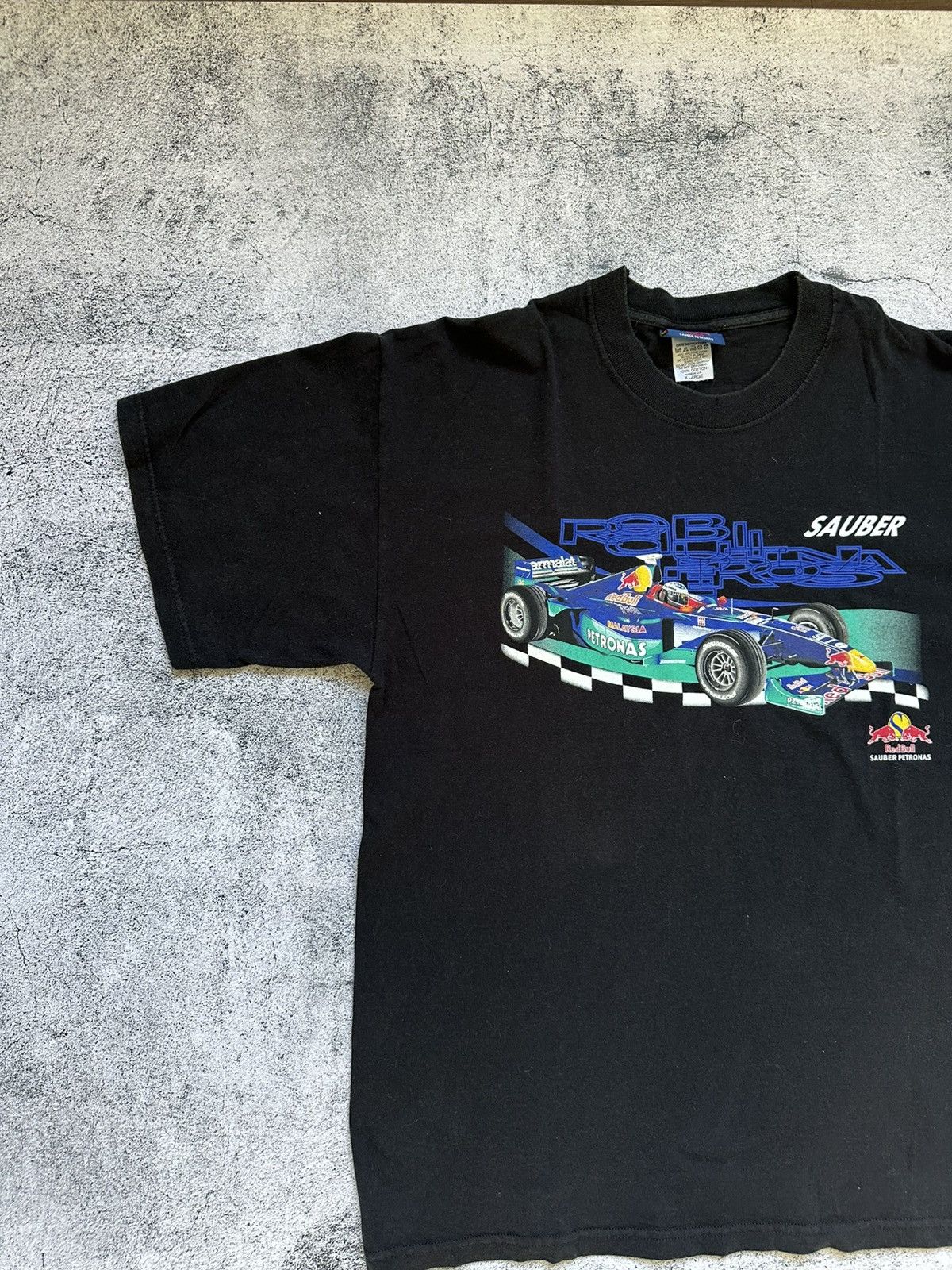 Red Bull Vintage Res Bull Sauber Patronas Formula 1 Racing T-shirt Size US L / EU 52-54 / 3 - 2 Thumbnail