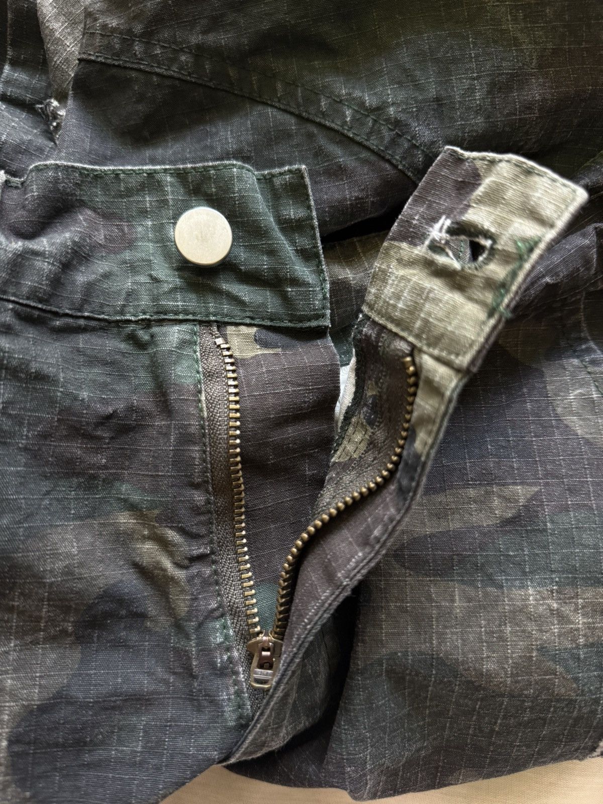 Other Persona Clothing Y2K Eden Camo Shorts Size US 29 - 13 Thumbnail