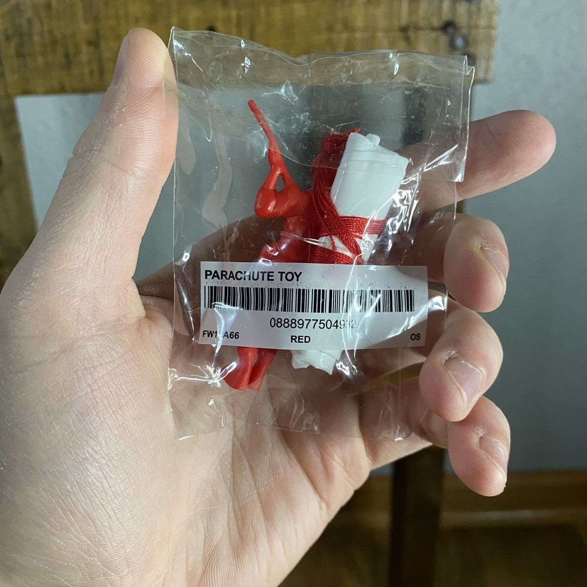 Supreme NEW SUPREME Parachute toy Size ONE SIZE - 2 Thumbnail