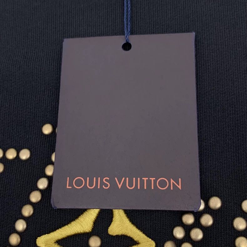 Louis Vuitton Louis Vuitton Black logo beaded cotton crew neck long slee Size US L / EU 52-54 / 3 - 6 Thumbnail