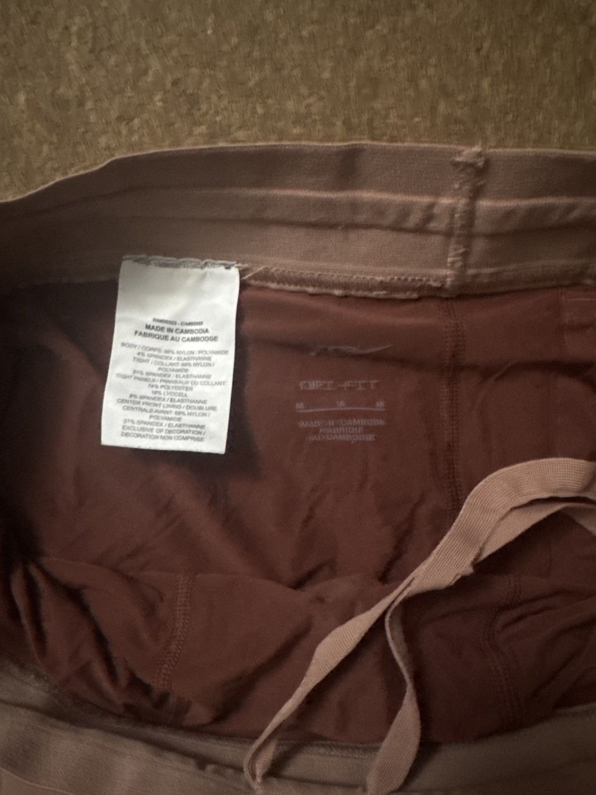 Nike Nike Yoga Medium Shorts Size US 31 - 3 Thumbnail
