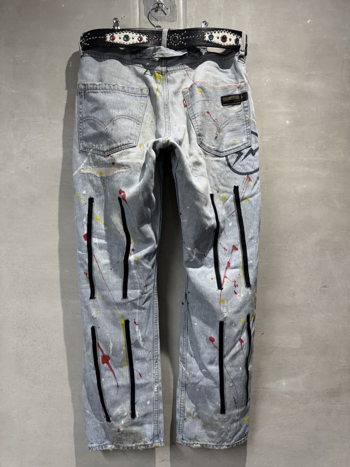 Fragment Design × Levi's Heavily Distressed Levis 505 x Fragment Design Selvedge Jean Size US 36 / EU 52 - 1 Thumbnail