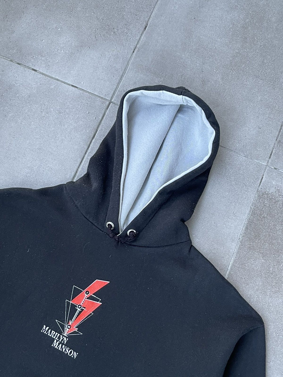 Band Tees × Marilyn Manson × Vintage Vintage Marilyn Manson Back Logo Printed Black Hoodie Size US M / EU 48-50 / 2 - 6 Thumbnail
