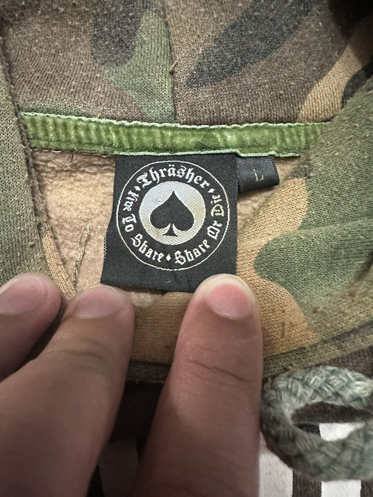 Japanese Brand × Thrasher × Vintage RARE ‼️ Camouflage Thrashed Skateboard 666 Hoodie Size US M / EU 48-50 / 2 - 5 Thumbnail
