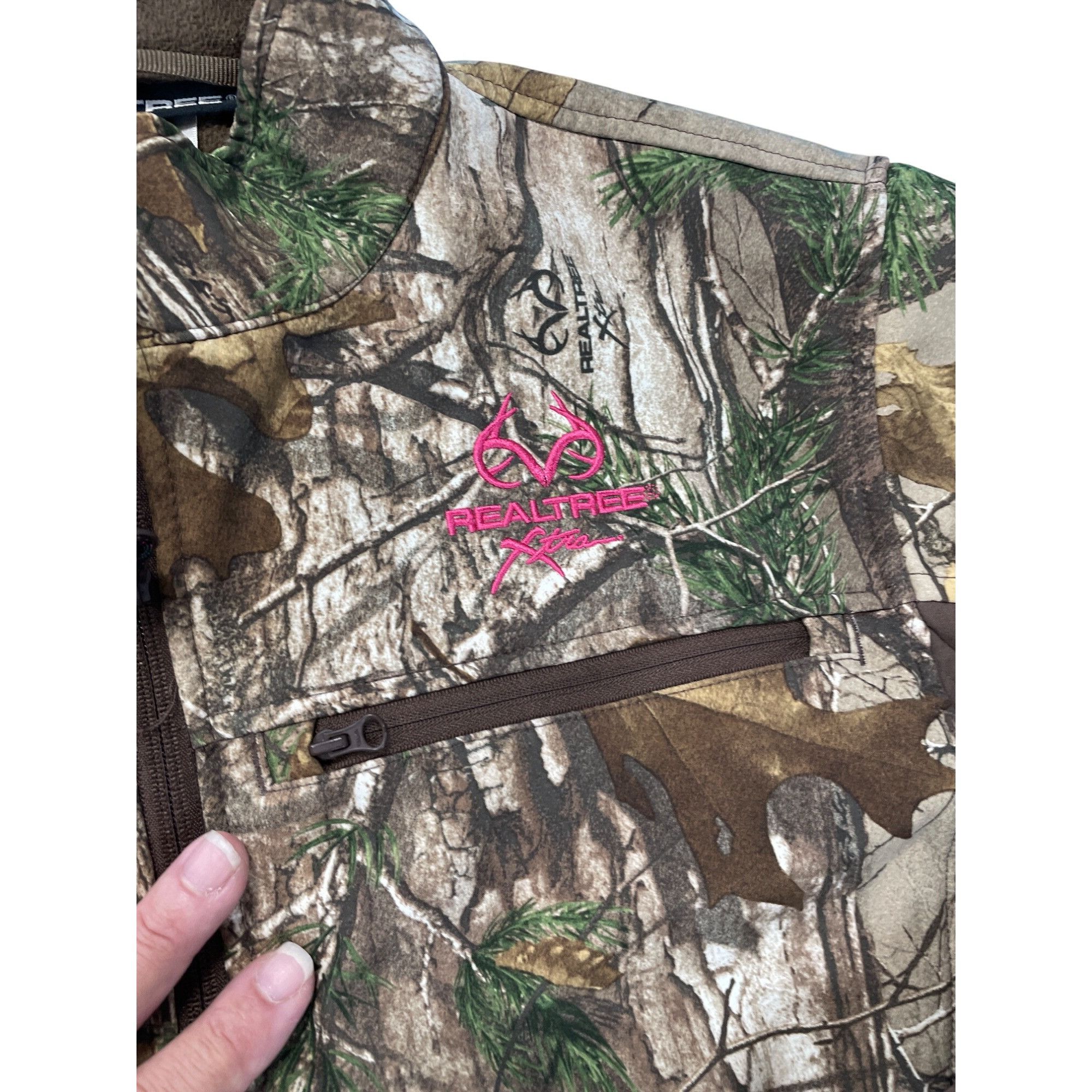Realtree Realtree Womens Xtra Camo Full Zip Jacket With Pink Logo Siz Size L / US 10 / IT 46 - 5 Thumbnail