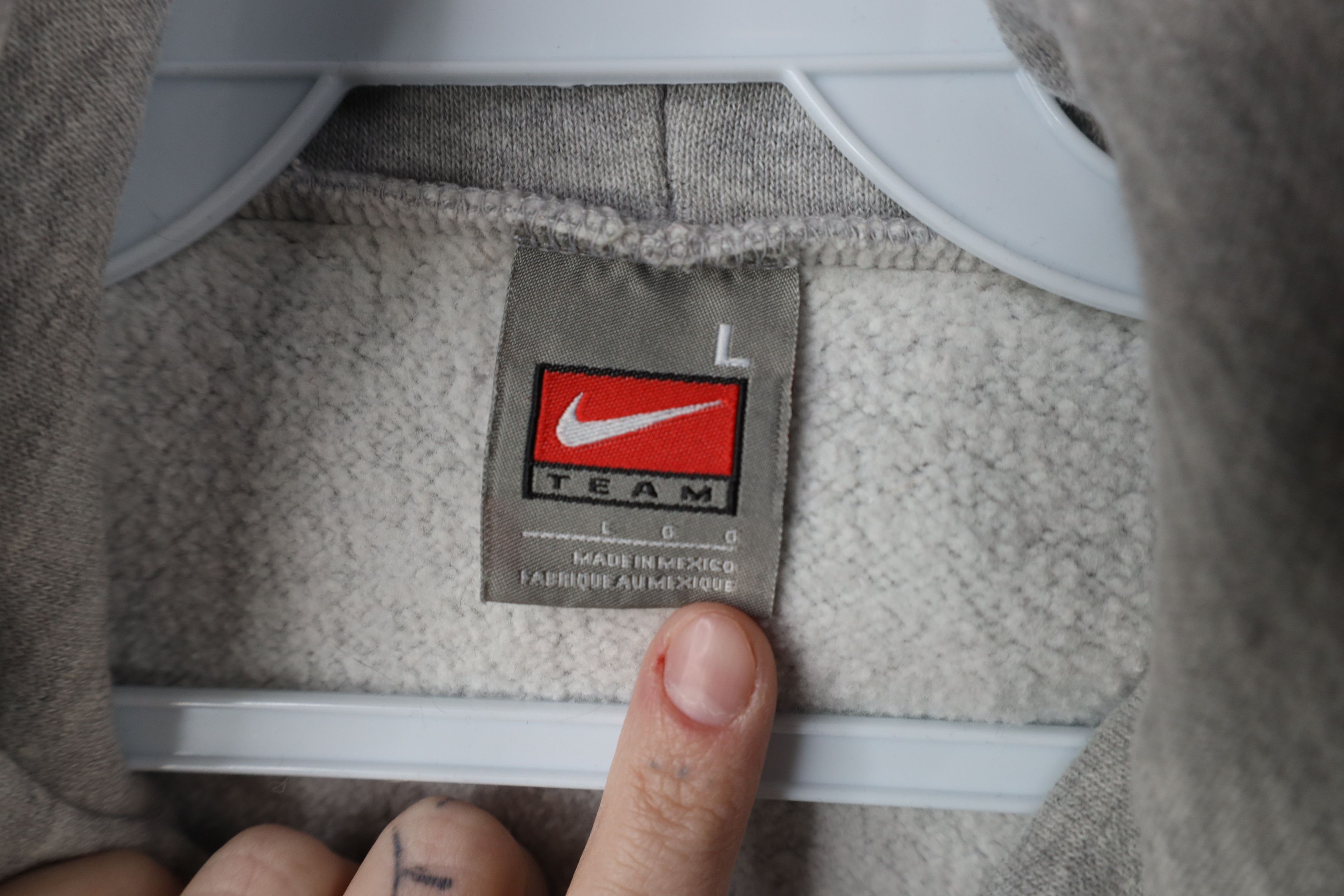 Nike × Vintage Vintage Y2K Nike Scott Center Swoosh Hoodie Sweatshirt Gray Size US L / EU 52-54 / 3 - 10 Thumbnail