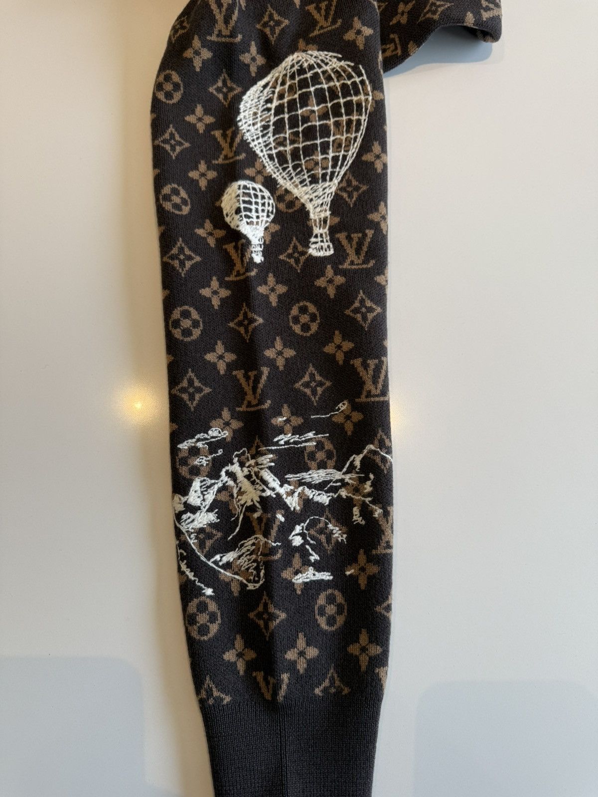 Louis Vuitton Louis Vuitton - Virgil Abloh FINAL EDITION (1 of 43) Size US M / EU 48-50 / 2 - 6 Thumbnail