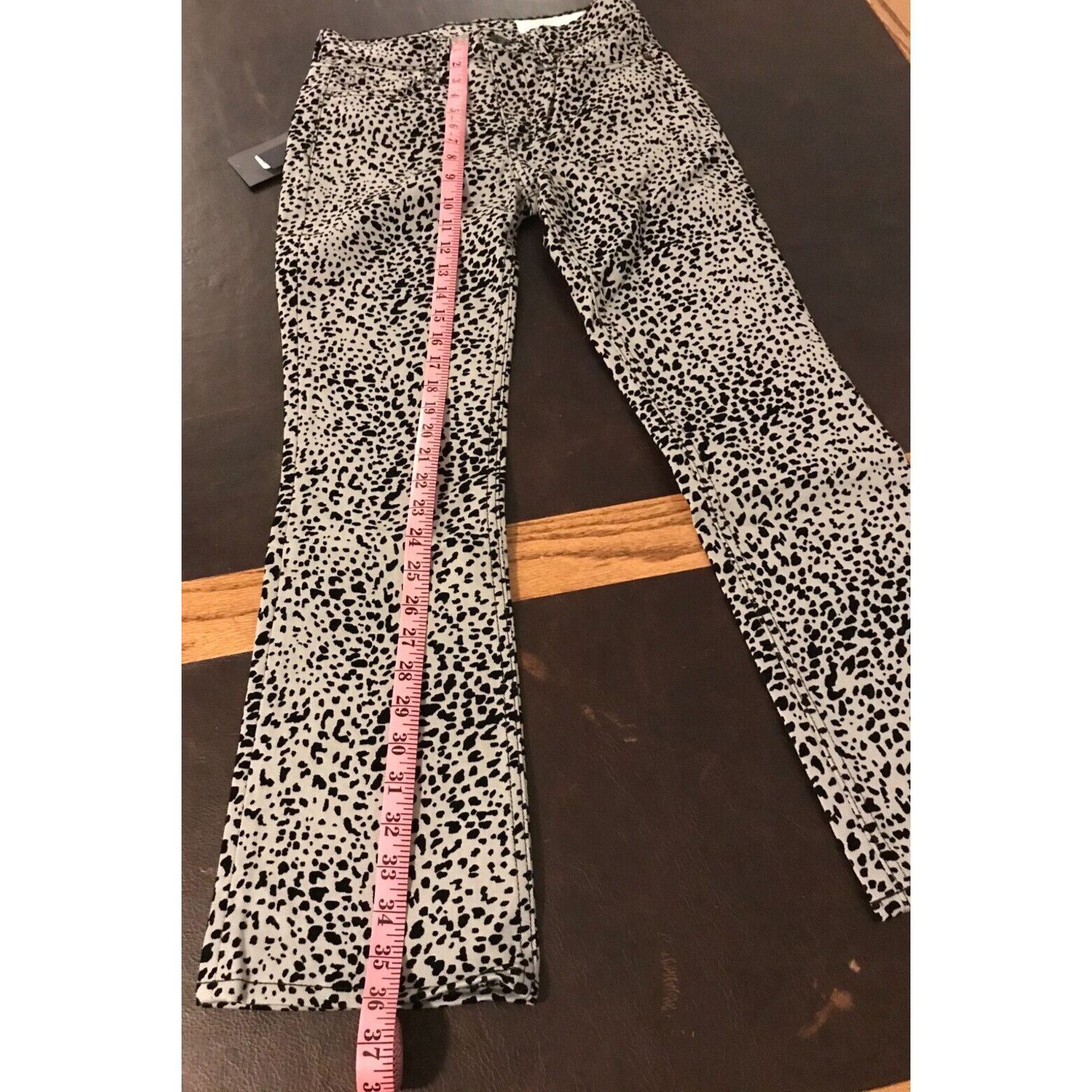 Rag & Bone Rag & Bone Hana High-Rise Slim Cropped Gray Cheetah Jeans Size 26" / US 2 / IT 38 - 16 Thumbnail
