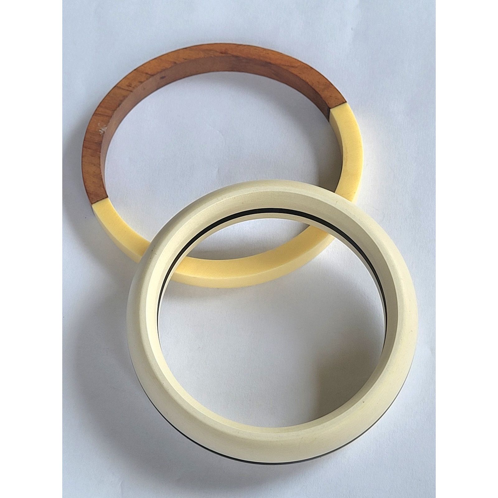 Other Wood Bangle Duo Lucite Black White Lot of 2 Bracelets Size ONE SIZE - 1 Thumbnail