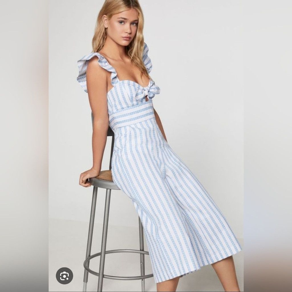 BCBGeneration EUC BCBGeneration Ruffle Sleeve Striped Jumpsuit in Sky Blue Size 26" / US 2 / IT 38 - 2 Thumbnail