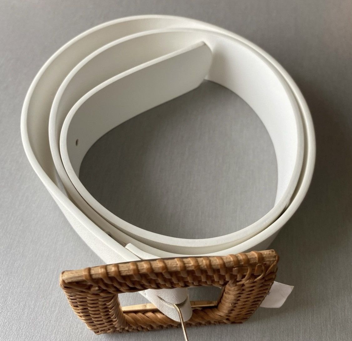 Other WHITE LEATHER WIDE WOVEN WICKER SQUARE BUCKLE BELT SZ M Size ONE SIZE - 9 Thumbnail