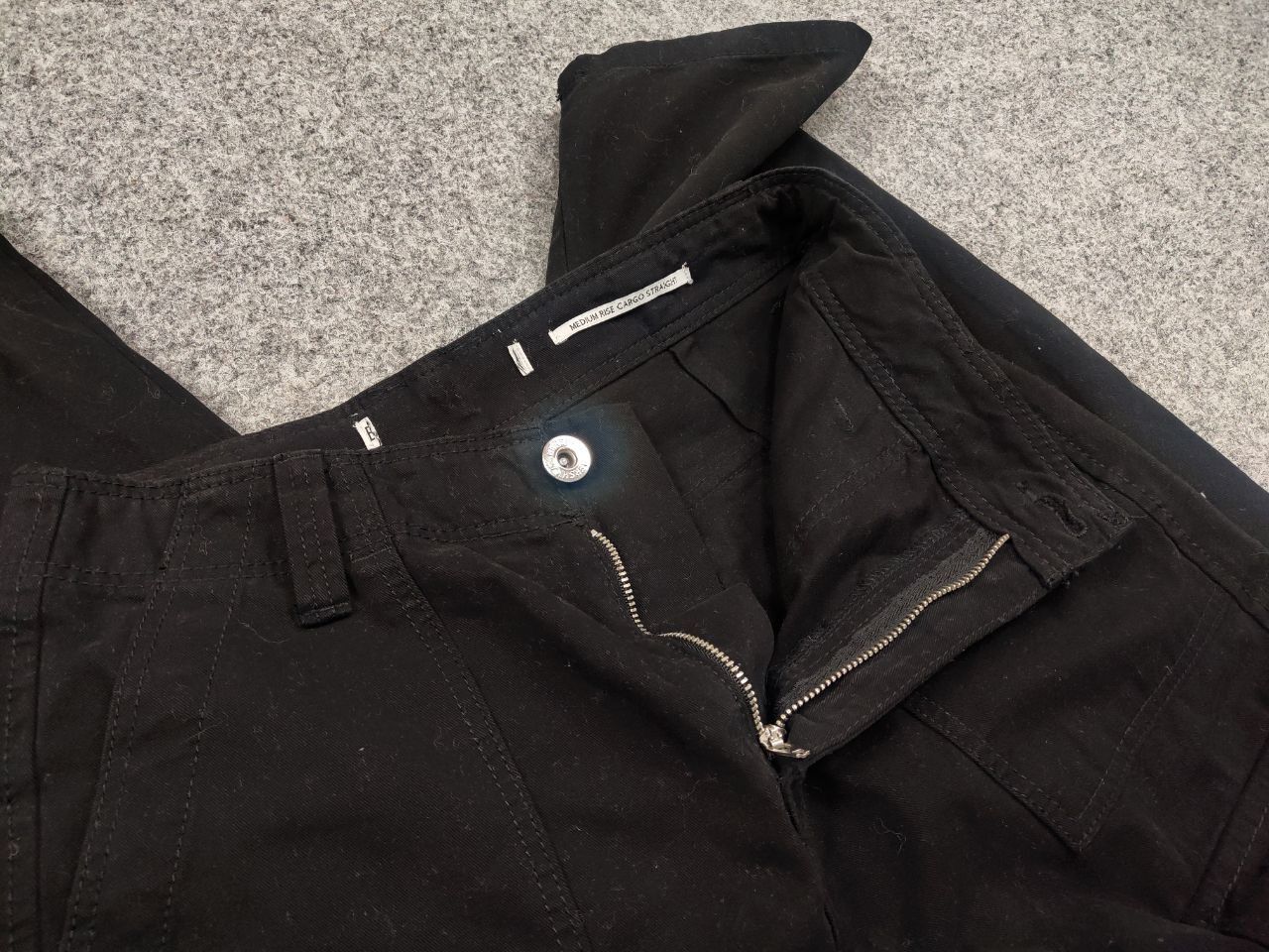 Japanese Brand Vintage 90's Japanese Black Baggy Cargo Pants Y2K Hype Style Size US 29 - 14 Thumbnail