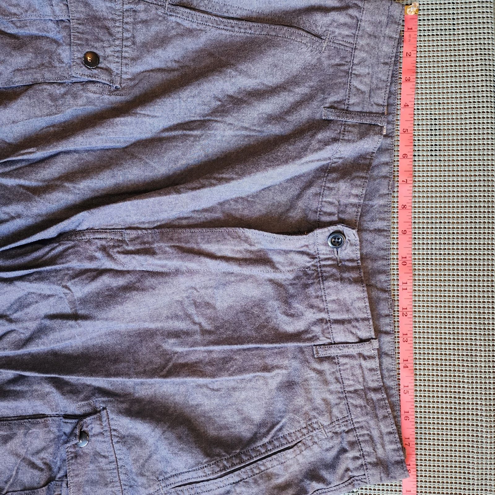 Levi's Levi's Gray Cargo Shorts Men's 36, White Tag Size US 36 / EU 52 - 6 Thumbnail