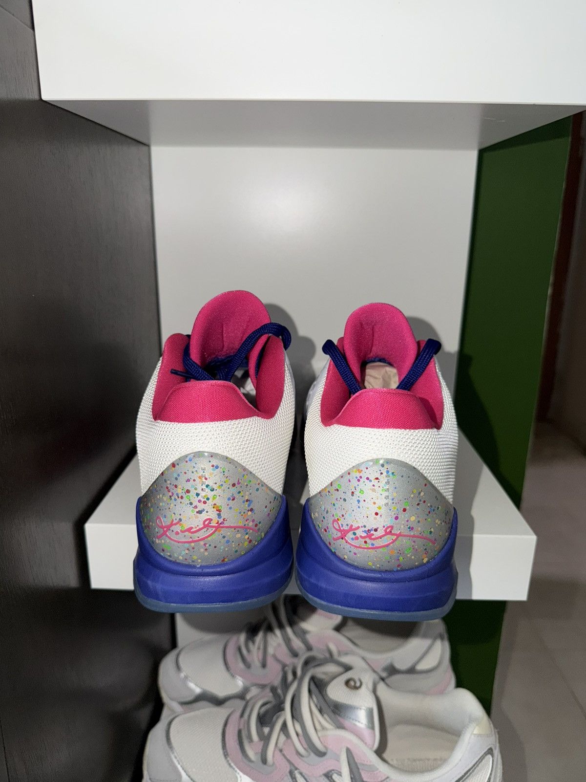 Nike Kobe 5 Kay Yow Size US 12.5 / EU 45-46 - 6 Thumbnail