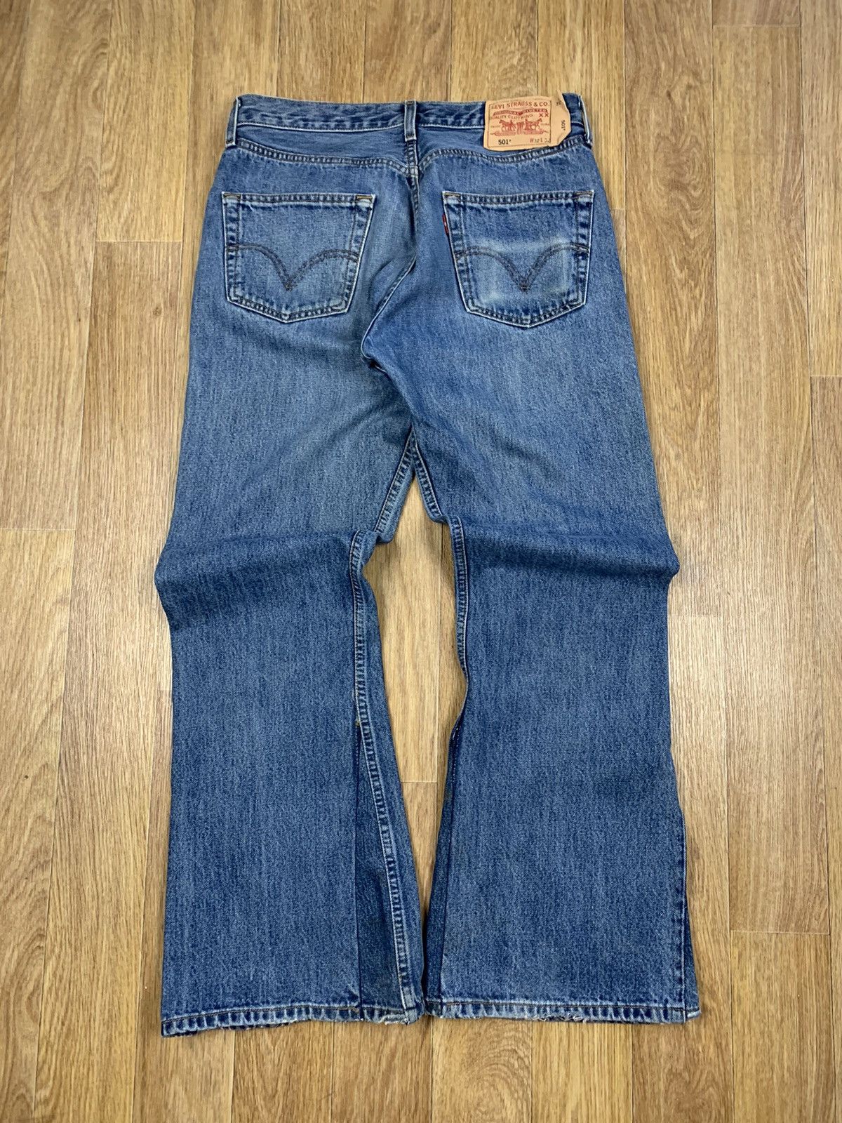 Levi's Levi’s 501 Cowboy Dirty Blue Denim Flared Jeans Size US 32 / EU 48 - 2 Thumbnail