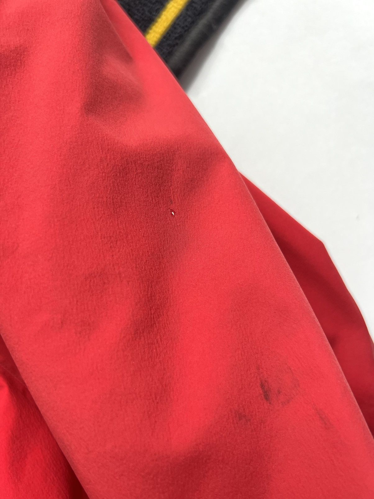 Arc'teryx Vintage Arcteryx Aplha LT Gore-Tex Pro Shell Red Jacket Size US S / EU 44-46 / 1 - 22 Thumbnail